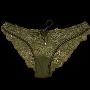 Victoria’s Secret Cheekini sz. Small